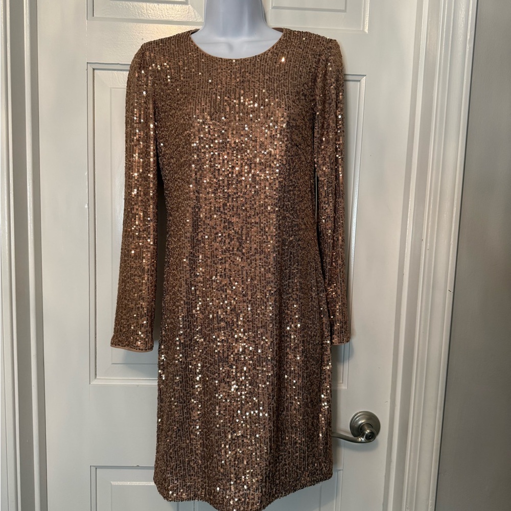 Eliza J Shimmering Gold Long Sleeve Dress ❤️‍🔥